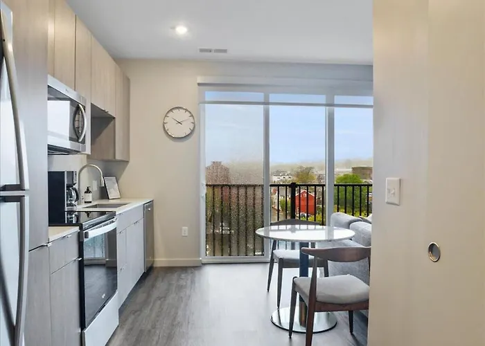 Cozysuites Roomy 1br, Lawrenceville Apartment Pittsburgh