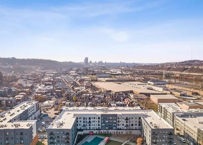 Cozysuites Roomy 1br, Lawrenceville Pittsburgh
