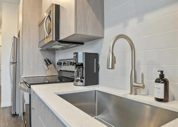 Cozysuites Roomy 1br, Lawrenceville Pittsburgh